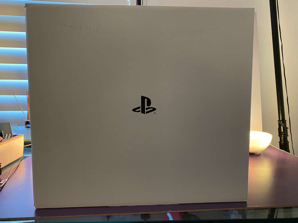 PlayStation 5 [Disc Version]