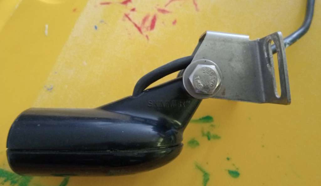 Lowrance x4 Fish Finder