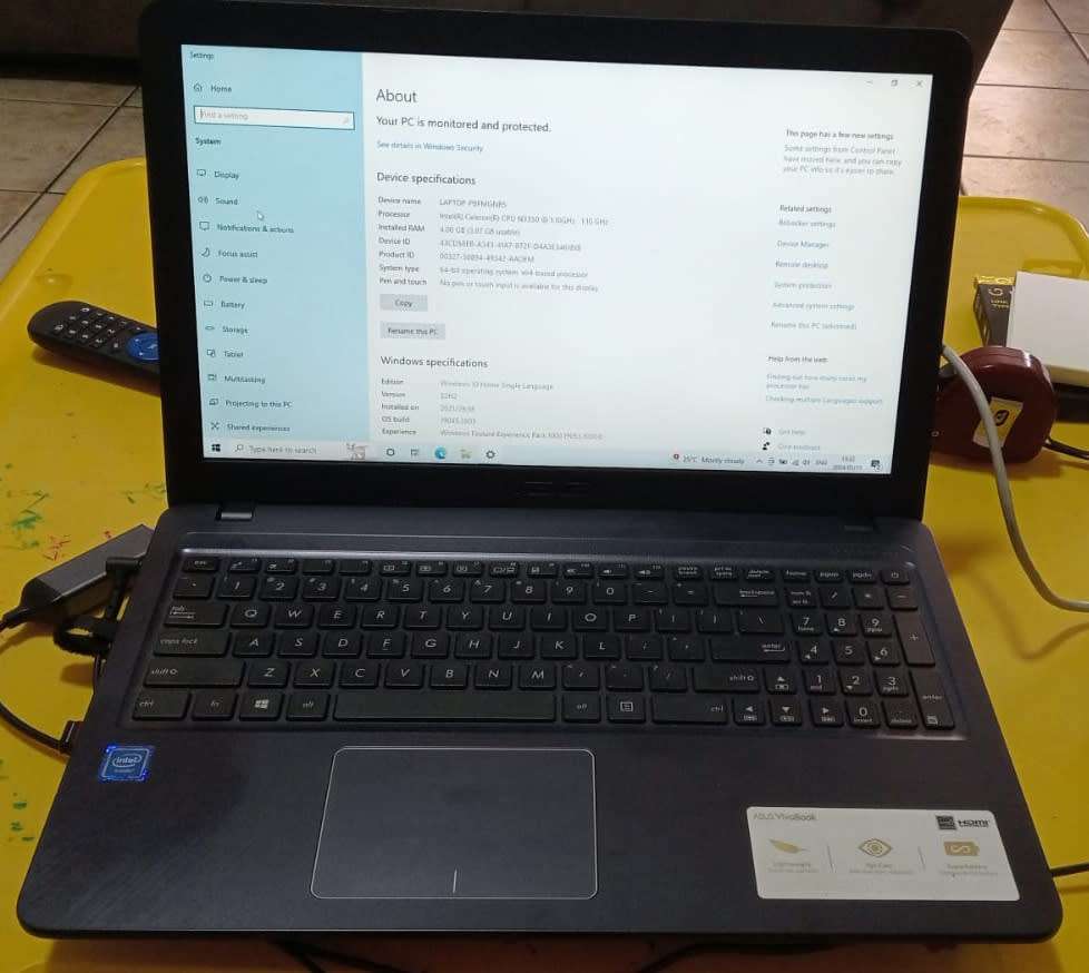 ASUS X543 - Ideal for home or business