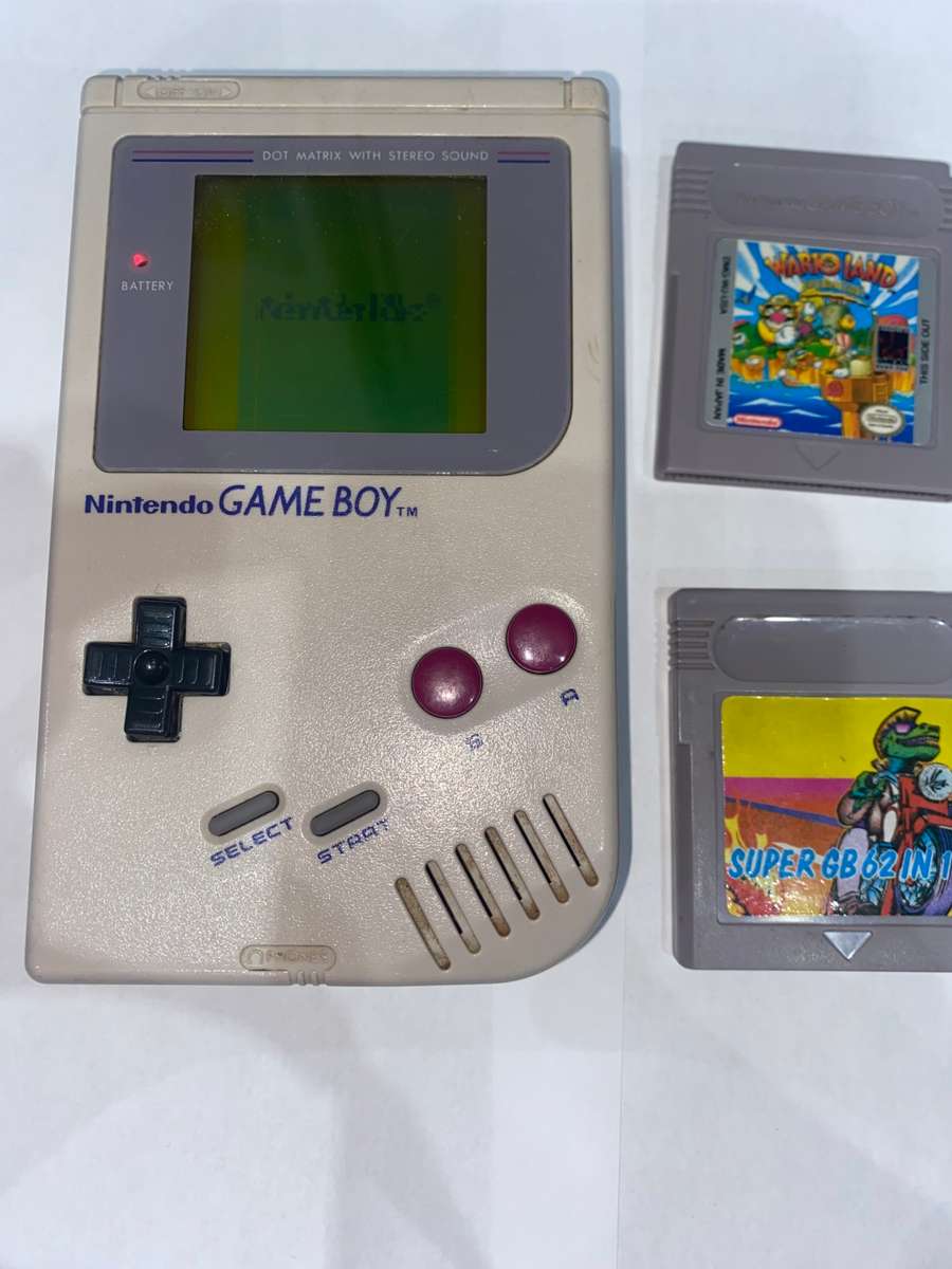 NINTENDO GAME BOY