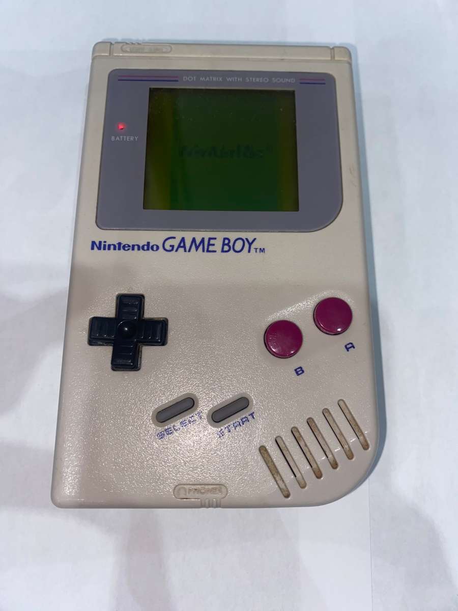 NINTENDO GAME BOY