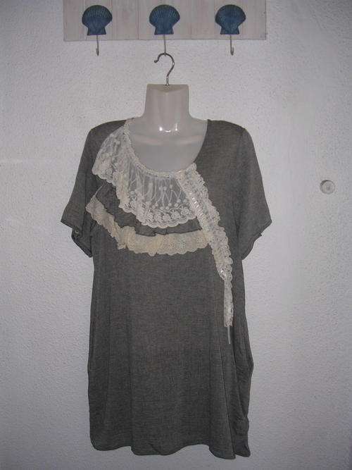 Stylish Grey Tunic With Lace Details Size : 32/34