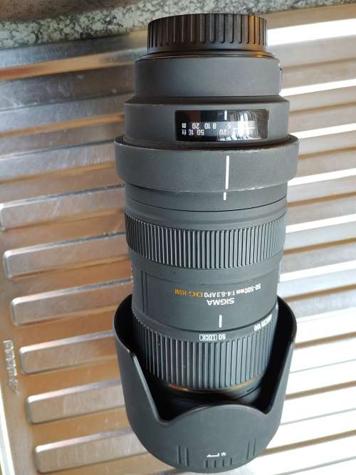 Sigma APO 50-500mm f4-6.3 EX DG HSM Lens for Canon digital SLR camers.