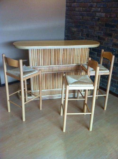 Bar and 3 chairs Cane
