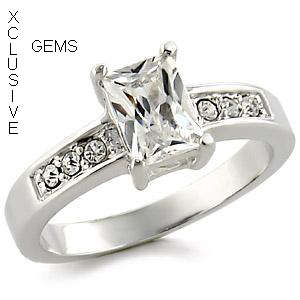LOCALLY IN STOCK* R35 POSTAGE* 18K WHITE GOLD PLATED SIMULATED DIAMOND LADIES RING