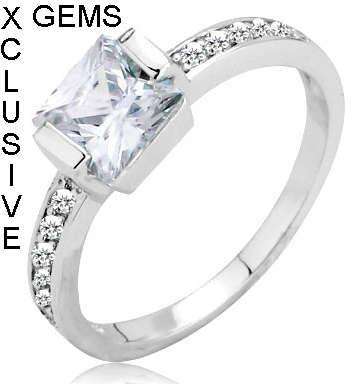 * GORGEOUS* 18K WHITE GOLD PLATED .75CT SIMULATED DIAMOND LADIES RING