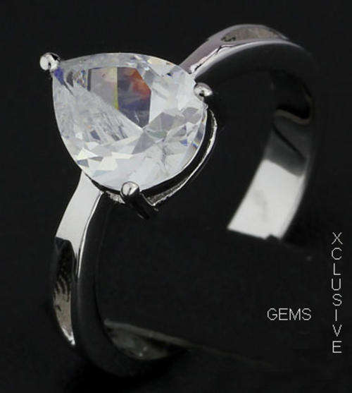 * GORGEOUS* 18K WHITE GOLD PLATED 2CT SIMULATED DIAMOND LADIES RING