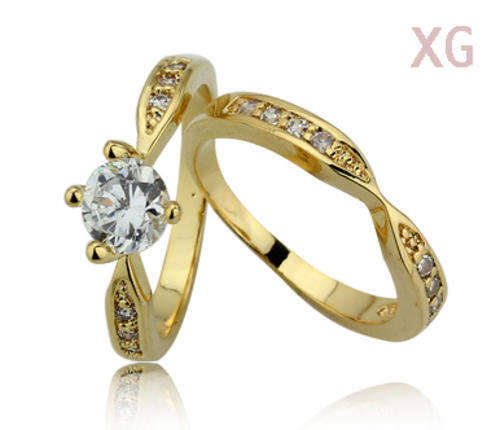 * LOCALLY IN STOCK* 18K YELLOW GOLD PLATED SIMULATED DIAMOND WEDDING RING SET