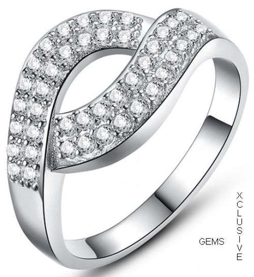 * R35 POSTAGE* 18K WHITE GOLD PLATED SIMULATED DIAMOND LADIES RING