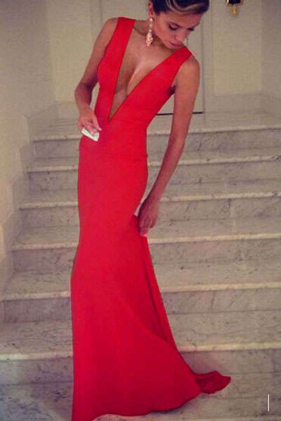 ALLURING DEEP V NECKLINE EVENING DRESS