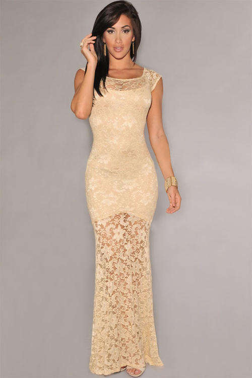 LOVELY LINED LONG LACE EVENING DRESS