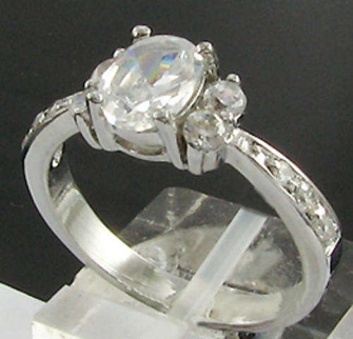 Simulated Diamond 18K White Gold Plated Ring NO COMBINED POSTAGE