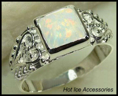 **INTERNATIONAL POSTAGE**STERLING SILVER SIMULATED WHITE FIRE OPAL RING*NO COMBINED POSTAGE