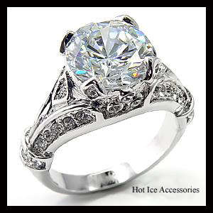 **INTERNATIONAL POSTAGE** 18K WHITE GOLD PLATED SIMULATED DIAMOND RING