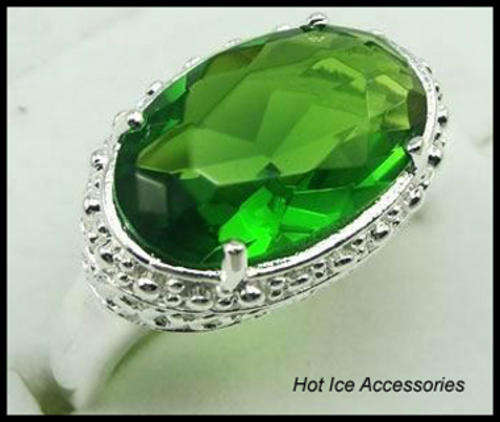 **INTERNATIONAL SHIPPING** STERLING SILVER SIMULATED PERIDOT RING