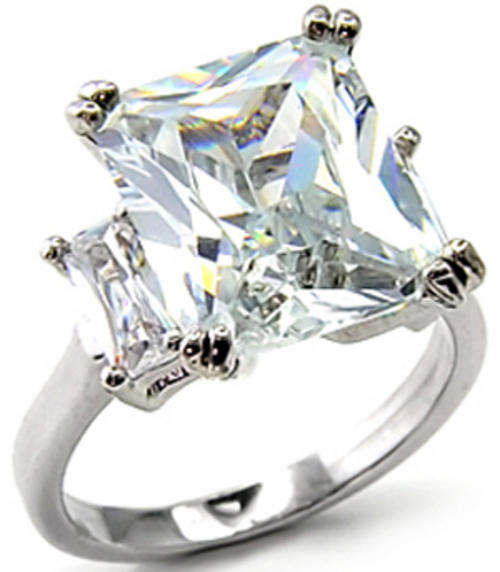 **INTERNATIONAL POSTAGE** 18K WHITE GOLD PLATED SIMULATED DIAMOND RING