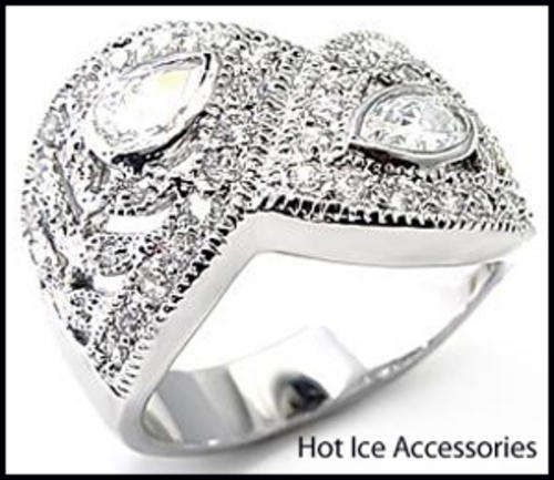 **INTERNATIONAL POSTAGE** 18K WHITE GOLD PLATED SIMULATED DIAMOND RING