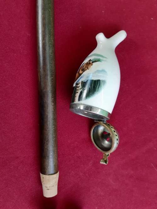 RARE AND HIGHLY COLLECTIBLE ANTIQUE HAND-PAINTED GERMAN PORCELAIN PIPE