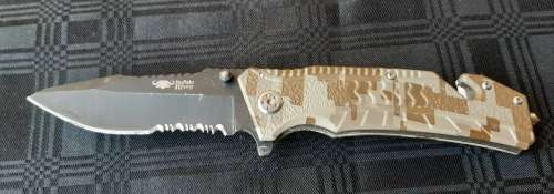 BUFFALO RIVER FOLDING KNIFE, MILITARY FATIGUE HANDLE AND BLACK BLADE