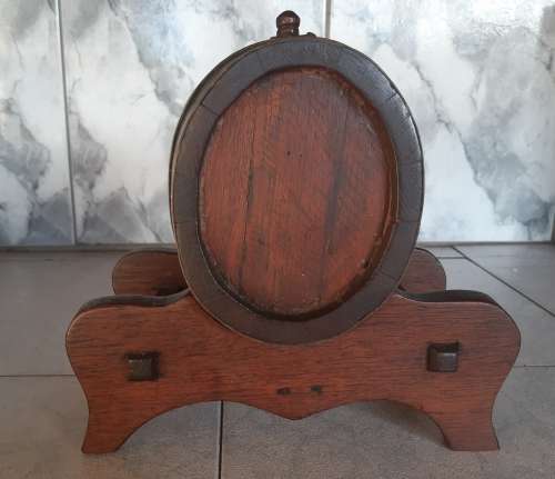 VINTAGE OVAL DISPLAY OAK WINE BARREL WITH BRASS HOOPS AND ON A CUSTOM MADE STAND