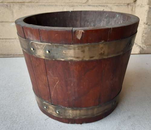 VINTAGE  OAK WINE BARREL PLANT POT HOLDER WITH BRASS HOOPS