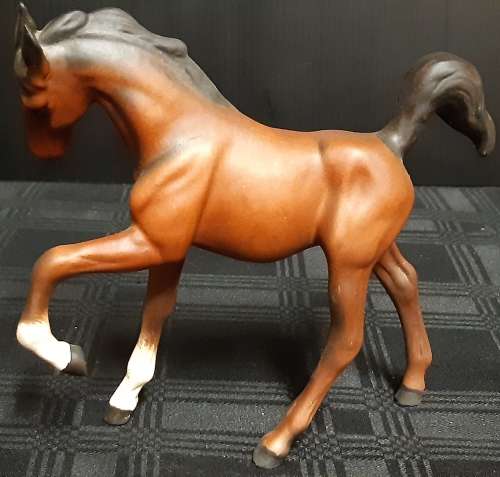 STUNNING VINTAGE BESWICK ENGLAND CERAMIC HORSE FIGURINE