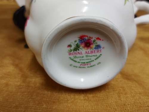 BEAUTIFUL ROYAL ALBERT BONE CHINA FLOWER OF THE MONTH AUGUST TEA DUO
