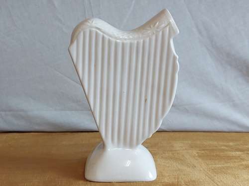 VINTAGE RARE HAND CRAFTED DONEGAL PARIAN IRISH CHINA HARP SHAPED MANTEL CLOCK, NOT TESTED