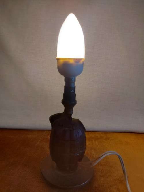 STUNNING AND QUIRKY BRONZE HAND GRENADE TABLE LAMP IN WORKING CONDITION