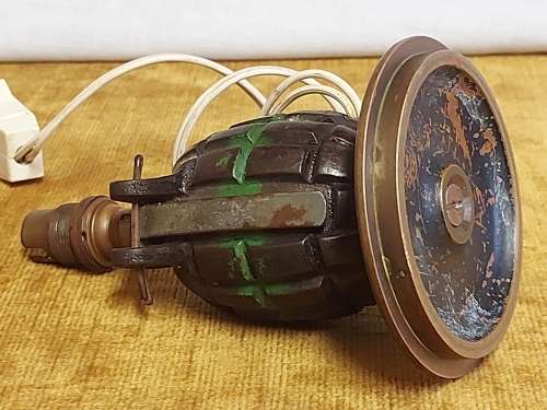 STUNNING AND QUIRKY BRONZE HAND GRENADE TABLE LAMP IN WORKING CONDITION