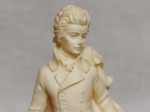 BEAUTIFUL W A MOZART CAST MARBLE FIGURINE