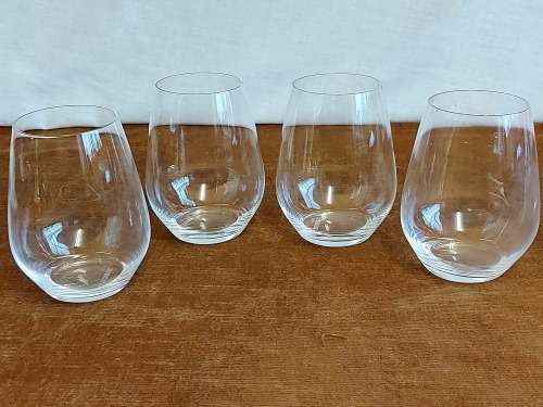 LE CREUSET:  STUNNING SET OF 4 CLEAR VERY DELICATE TUMBLERS