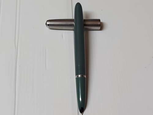 VINTAGE ICONIC PARKER 51 FOUNTAIN PEN