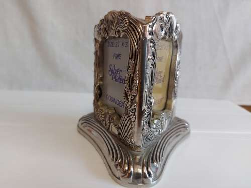 STUNNING VINTAGE GODINGER TRIANGULAR SILVER PLATED PHOTO FRAME/PEN HOLDER