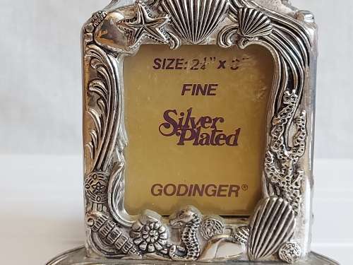 STUNNING VINTAGE GODINGER TRIANGULAR SILVER PLATED PHOTO FRAME/PEN HOLDER