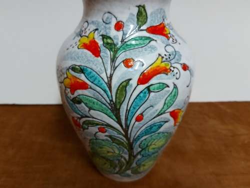 BEAUTIFULLY ADORNED MADE IN ITALY VINTAGE ART POTTERY VASE WITH AN AWESOME RAISED FLORAL DESIGN