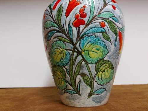 BEAUTIFULLY ADORNED MADE IN ITALY VINTAGE ART POTTERY VASE WITH AN AWESOME RAISED FLORAL DESIGN