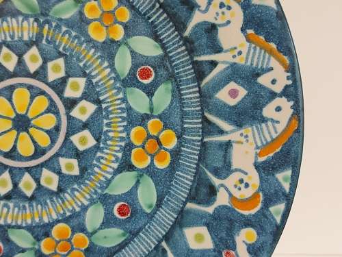 BEAUTIFUL VINTAGE MID-CENTURY V PINTO VIETRI MADE IN ITALY PLATE - STUNNING FLORAL AND EQUINE DESIGN