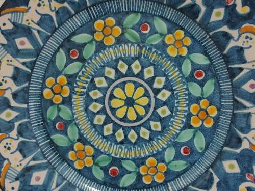 BEAUTIFUL VINTAGE MID-CENTURY V PINTO VIETRI MADE IN ITALY PLATE - STUNNING FLORAL AND EQUINE DESIGN