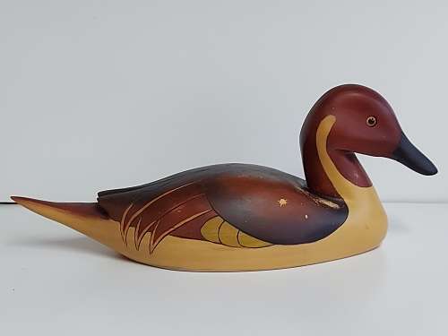 HIGHLY COLLECTIBLE FEATHERS OF KNYSNA LIMITED EDITION WOODEN PINTAIL DUCK, HAND CARVED AND PAINTED