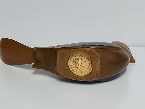 HIGHLY COLLECTIBLE LIMITED EDITION KNYSNA LOERIE BY FEATHERS OF KNYSNA, HAND CARVED AND PAINTED