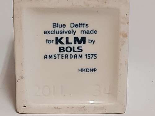 HIGHLY COLLECTIBLE BLUE DELFTS KLM HOUSE NO 34, SEALED AND FULL