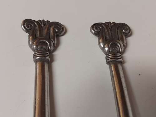 CARROL BOYES FUNCTIONAL ART: AWESOME UNUSUAL EARLY DESIGN PEWTER AND STAINLESS SALAD SERVER SET