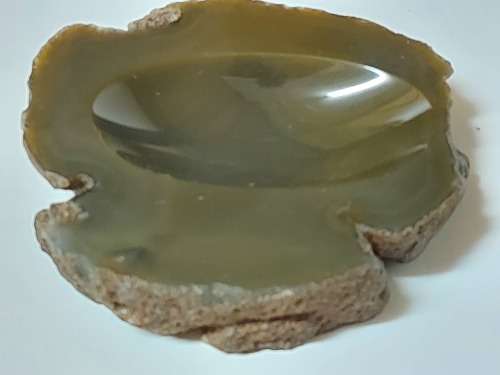 BEAUTIFUL OLIVE AGATE HIGHLY POLISHED SPECIMEN, 516 grams