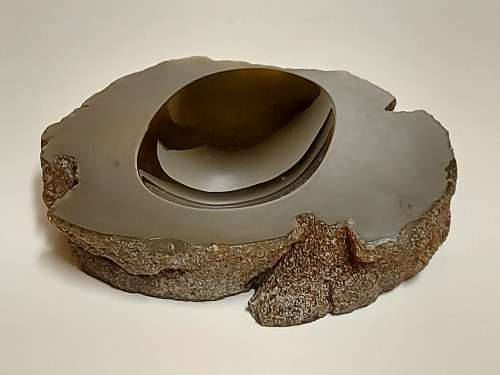 BEAUTIFUL OLIVE AGATE HIGHLY POLISHED SPECIMEN, 516 grams