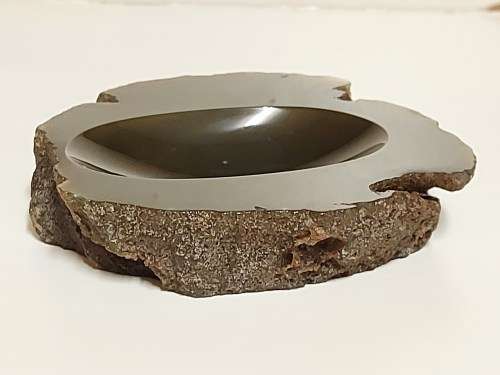 BEAUTIFUL OLIVE AGATE HIGHLY POLISHED SPECIMEN, 516 grams