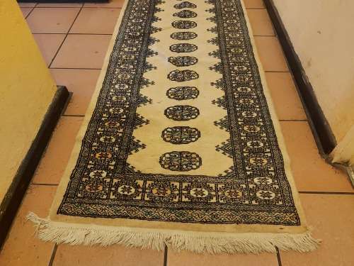 VINTAGE PURE WOOL HAND WOVEN PERSIAN CARPET RUNNER, 3.1 METRE X 76 CM