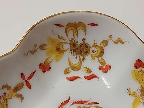 RARE VINTAGE MEISSEN YELLOW DRAGON PATTERN SCALLOPED SMALL OVAL BOWL
