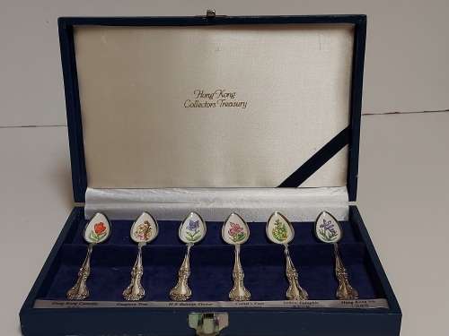 STUNNING CANTEEN HONG KONG COLLECTORS TREASURY SILVER PLATED JAPAN TEA SPOON SET