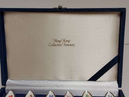 STUNNING CANTEEN HONG KONG COLLECTORS TREASURY SILVER PLATED JAPAN TEA SPOON SET